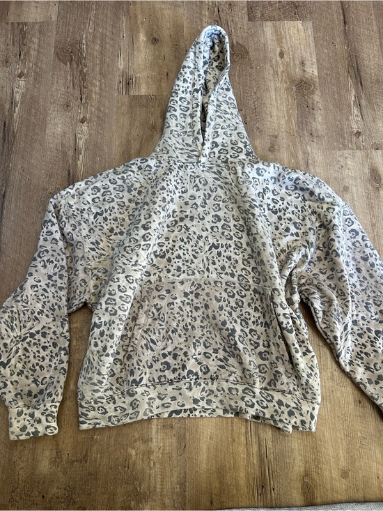 Hollister Tops - Hollister Cream and Gray Leopard Hoodie